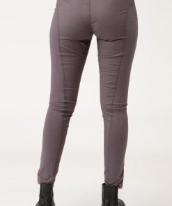 Therosequarter.shop03591c02af 3