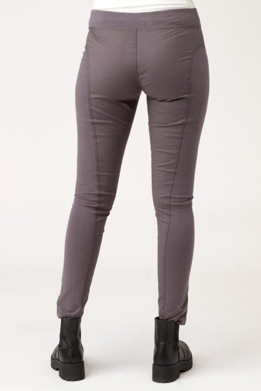 Therosequarter.shop03591c02af 3