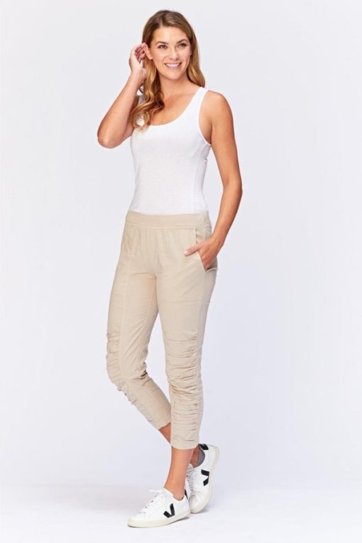 Therosequarter.shop0457b3f422 2