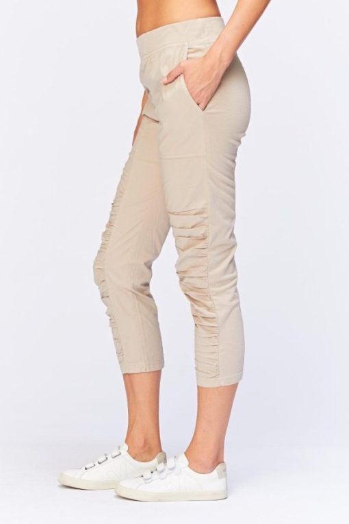 Therosequarter.shop0457b3f422 3