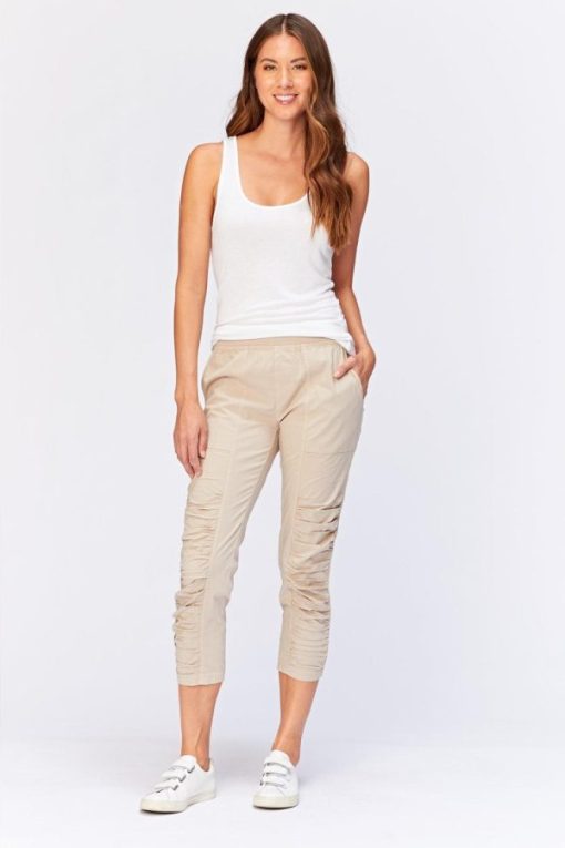 Therosequarter.shop0457b3f422 6