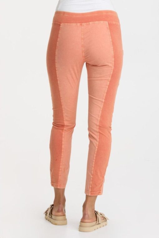 Therosequarter.shop0679fbd98f 3