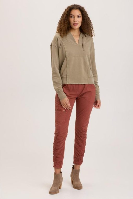 Therosequarter.shop094e9294e5 4