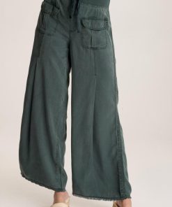 Therosequarter.shop0ca0d4486e 1