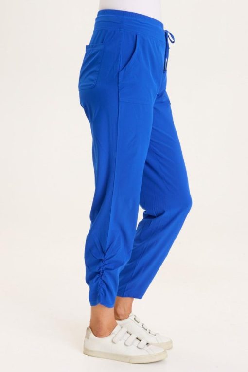 Therosequarter.shop12842505a8 2