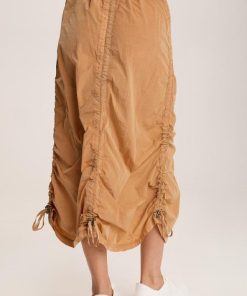 Therosequarter.shop17d7057a0a 3