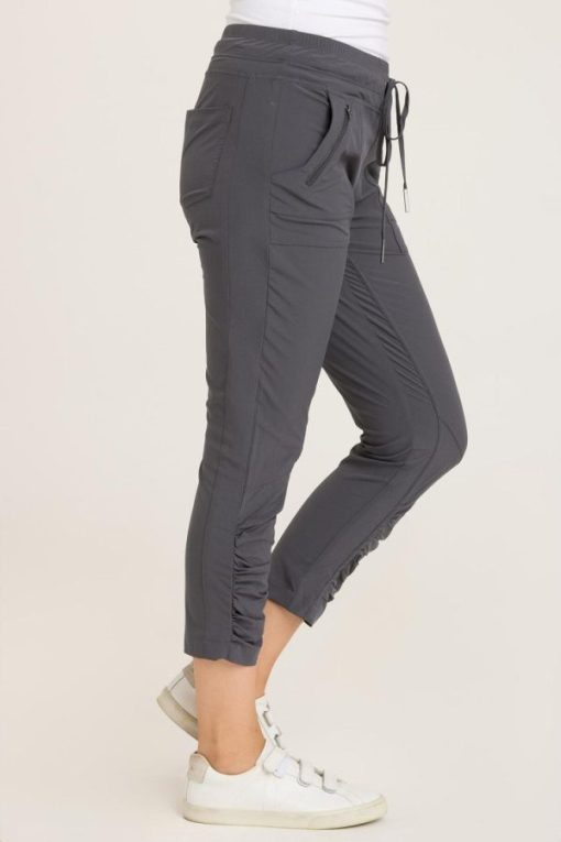 Therosequarter.shop1820b111ac 2