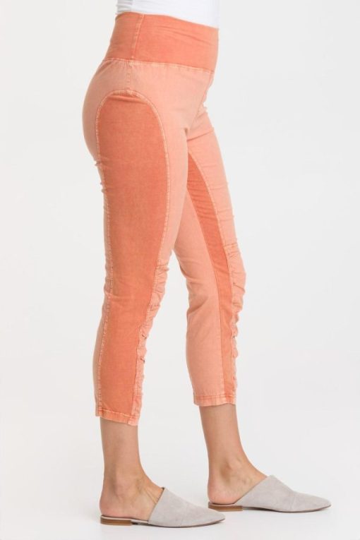 Therosequarter.shop2427ba6627 2