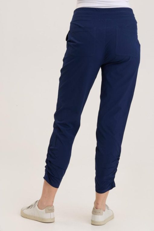 Therosequarter.shop2784a2e446 3