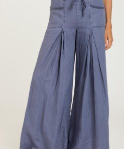 Therosequarter.shop339f9d7a8e 1
