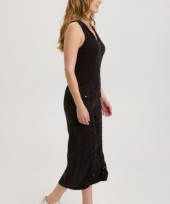 Therosequarter.shop36892a3ff9 2