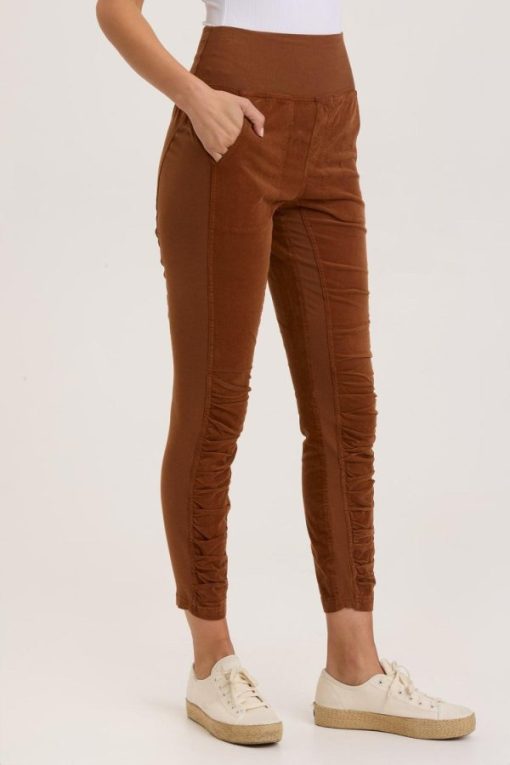 Therosequarter.shop3eb97e11cf 2