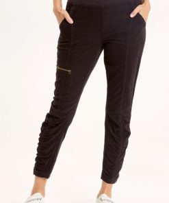 Therosequarter.shop43d99bc1d5 1