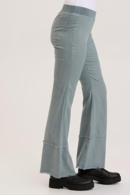 Therosequarter.shop43db4675a2 2