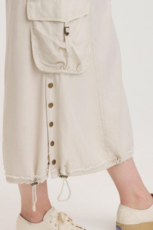 Therosequarter.shop482e52d18d 4