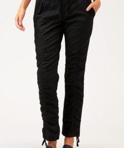 Therosequarter.shop524d60f2a3 1