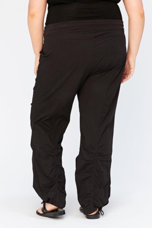 Therosequarter.shop524d60f2a3 7