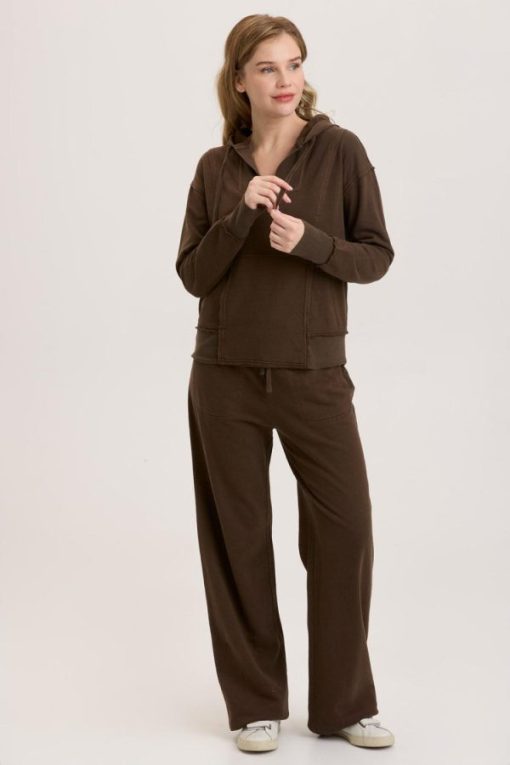 Therosequarter.shop52d8bd9d1e 4