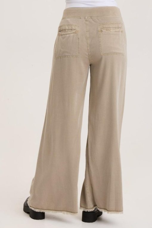 Therosequarter.shop54af6db386 3