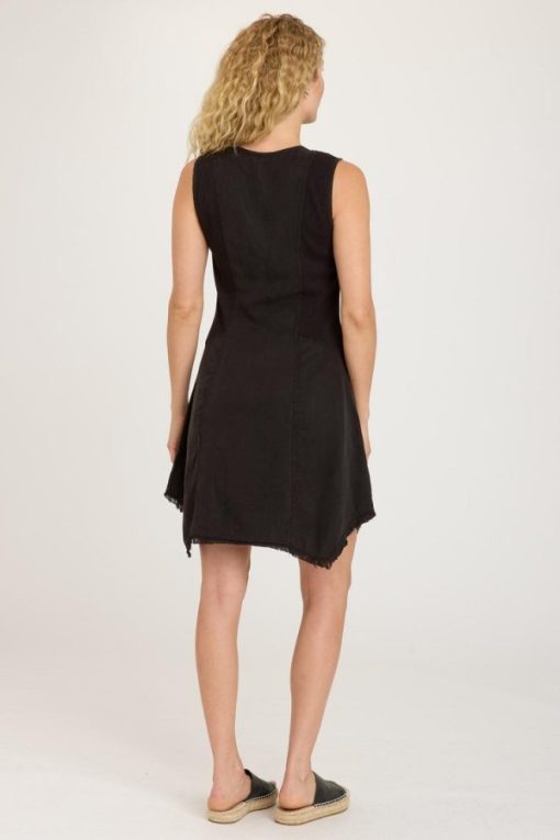 Therosequarter.shop550cd12f8d 3