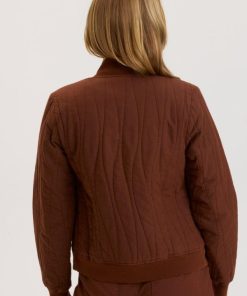Therosequarter.shop5677ade748 3