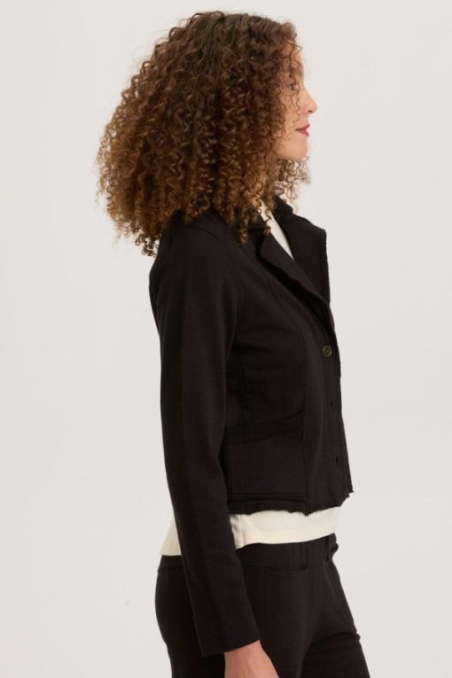 Therosequarter.shop5ca1eb6d17 2