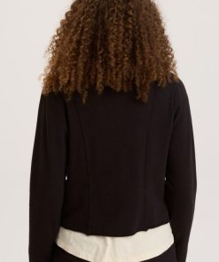 Therosequarter.shop5ca1eb6d17 3