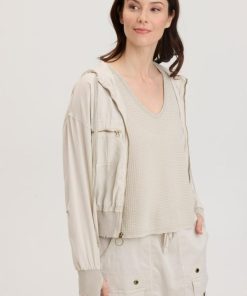 Therosequarter.shop6271f12ba3 1