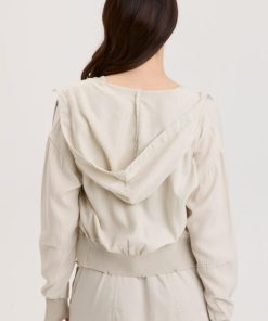 Therosequarter.shop6271f12ba3 3