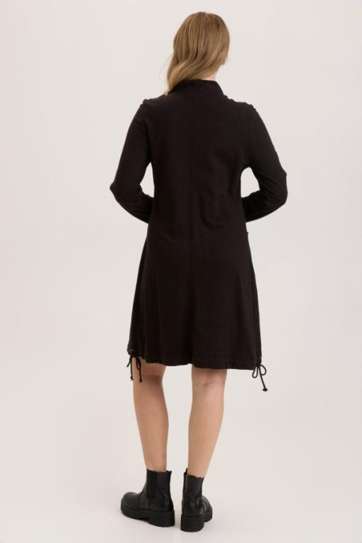 Therosequarter.shop628b15d456 3