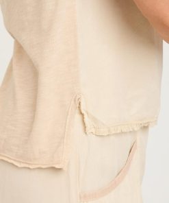 Therosequarter.shop63c9782bd6 4