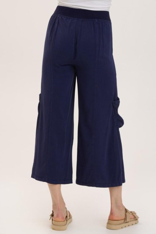 Therosequarter.shop64f1c3a00f 3