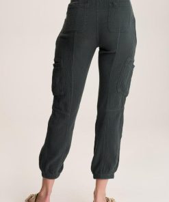 Therosequarter.shop67e8769472 3