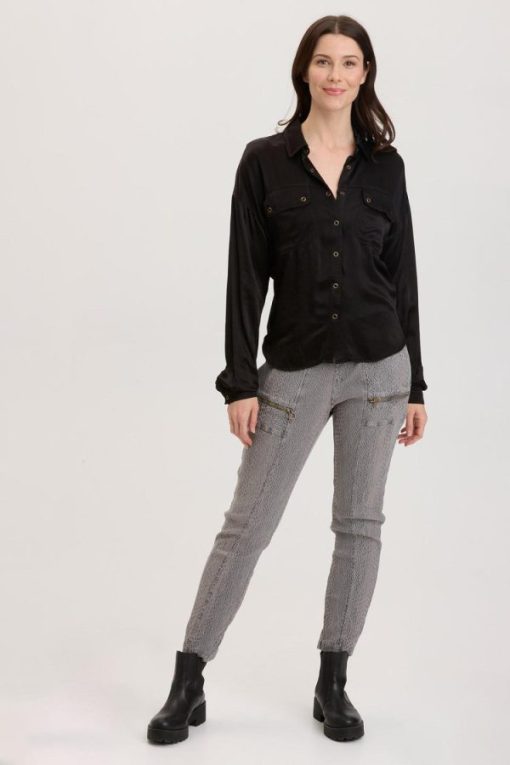 Therosequarter.shop69b7db1204 4