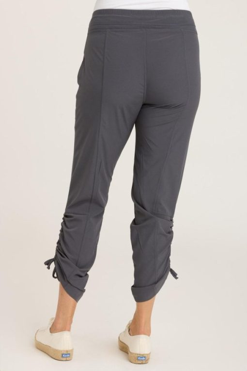 Therosequarter.shop6a18d53039 3