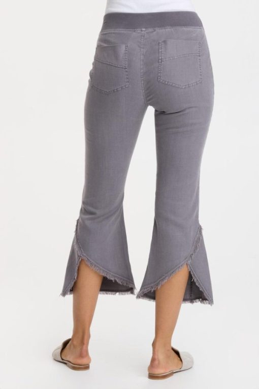 Therosequarter.shop758135bda4 3