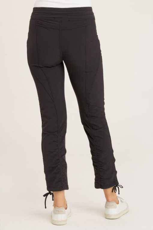 Therosequarter.shop783f83a7ba 4