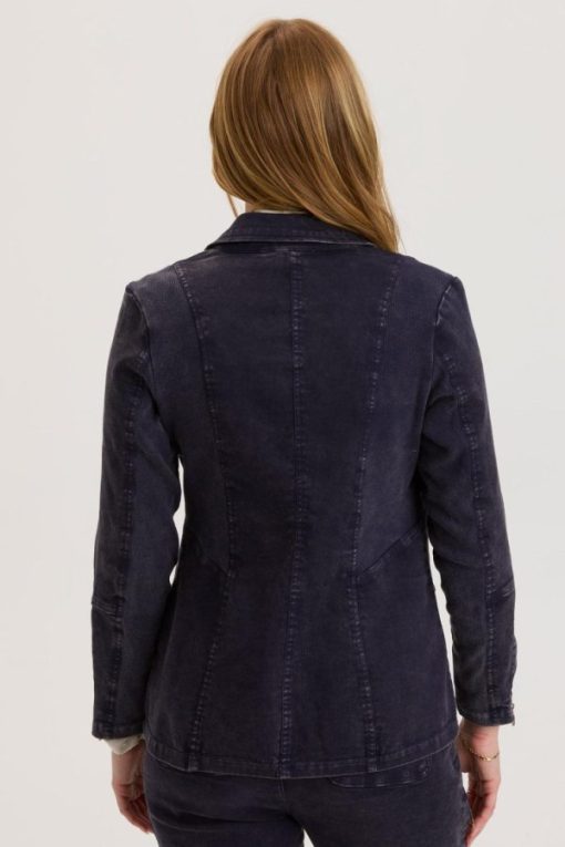Therosequarter.shop81439a3c0f 3