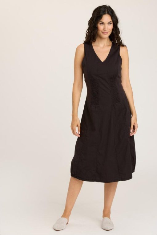 Therosequarter.shop867216e3c4 1