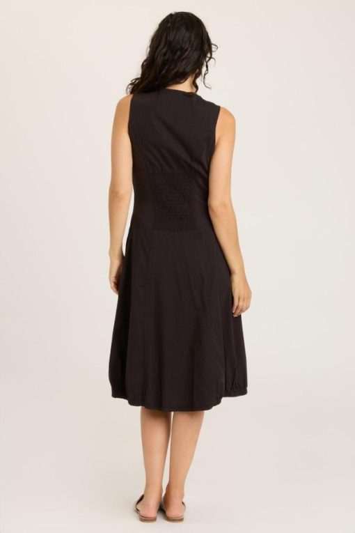 Therosequarter.shop867216e3c4 3