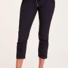 Therosequarter.shop86a1ef1efe 1