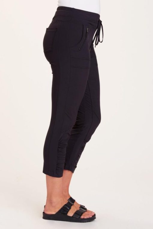 Therosequarter.shop86a1ef1efe 2