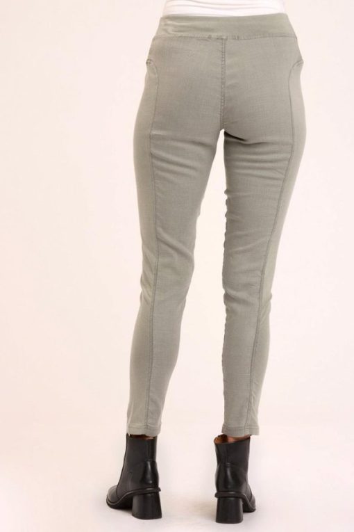 Therosequarter.shop8e581d6b8b 3