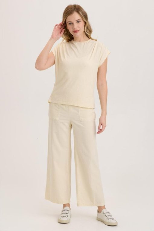Therosequarter.shop8f1bd7b532 4