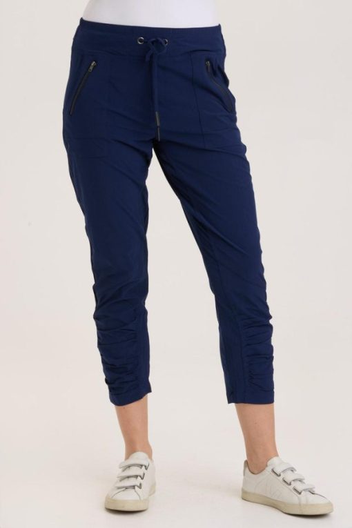 Therosequarter.shop92dcdcdc7e 1