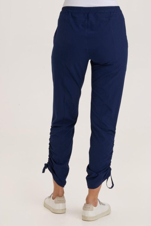 Therosequarter.shop97452f62ca 3
