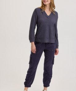 Therosequarter.shop984c75bdef 4