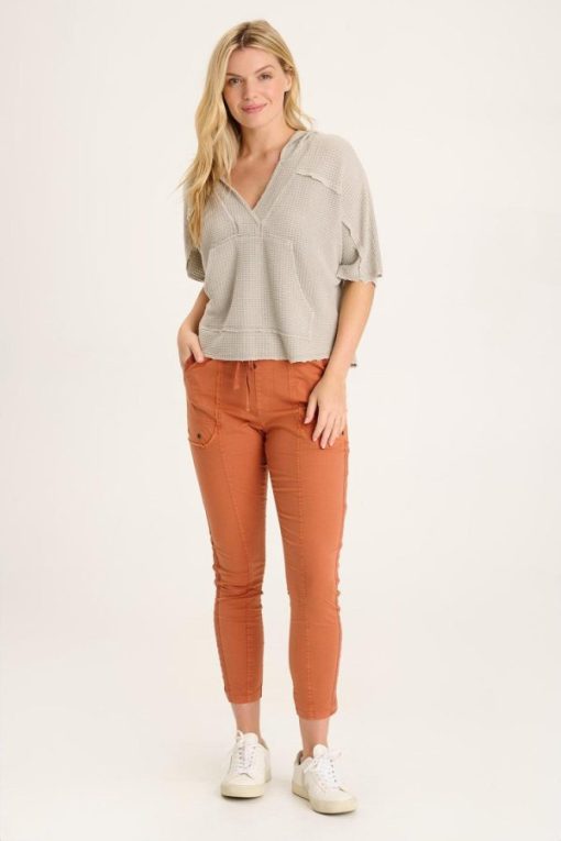 Therosequarter.shopadbe269400 4