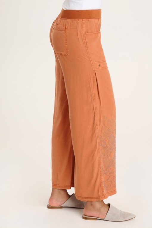 Therosequarter.shopb0683958ba 2