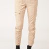 Therosequarter.shopfc654df84e 1